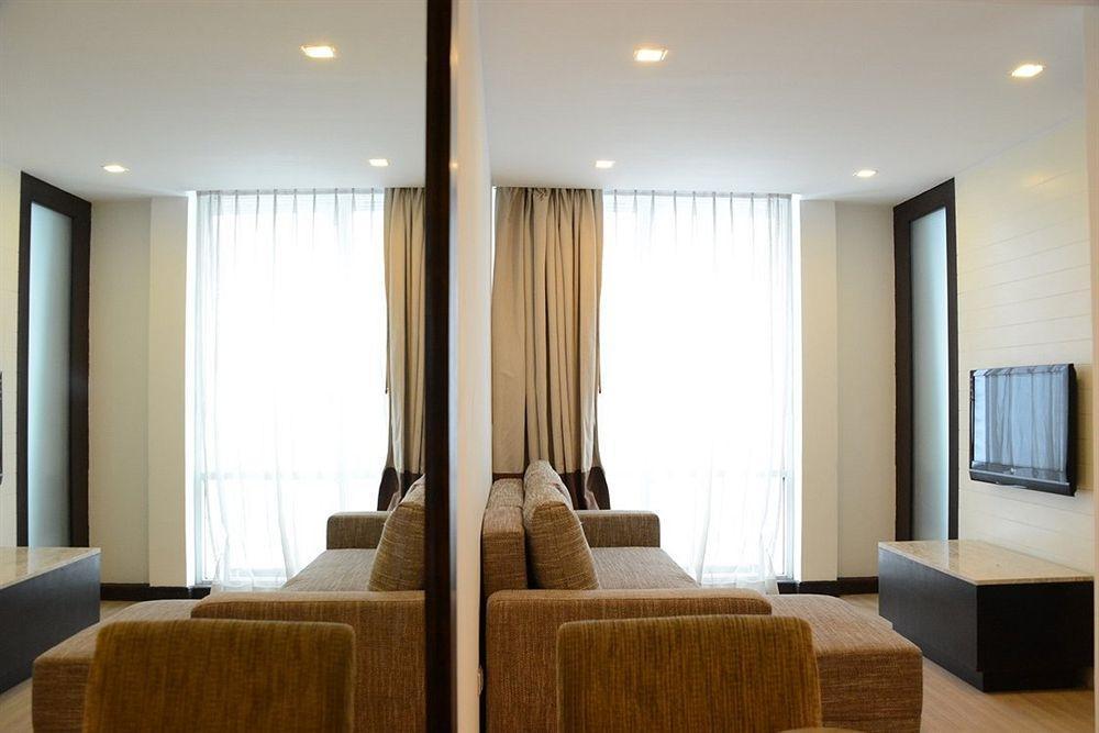 Vacio Suite Bangkok Buitenkant foto